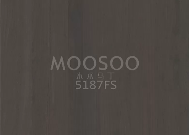 Ce sunt panourile premium din ulm alb periat cu sârmă?