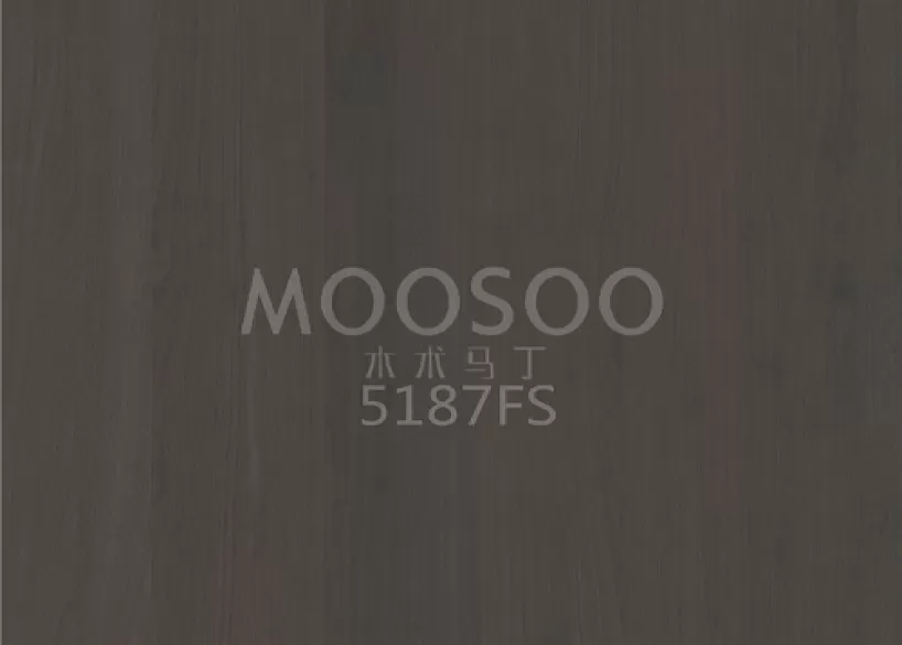 Ce sunt panourile premium din ulm alb periat cu sârmă?